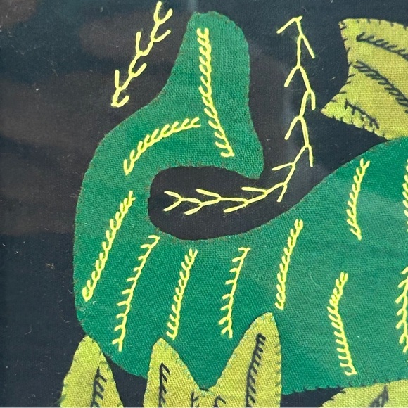 3 Vintage Molas Handmade and Framed - Picture 4 of 14